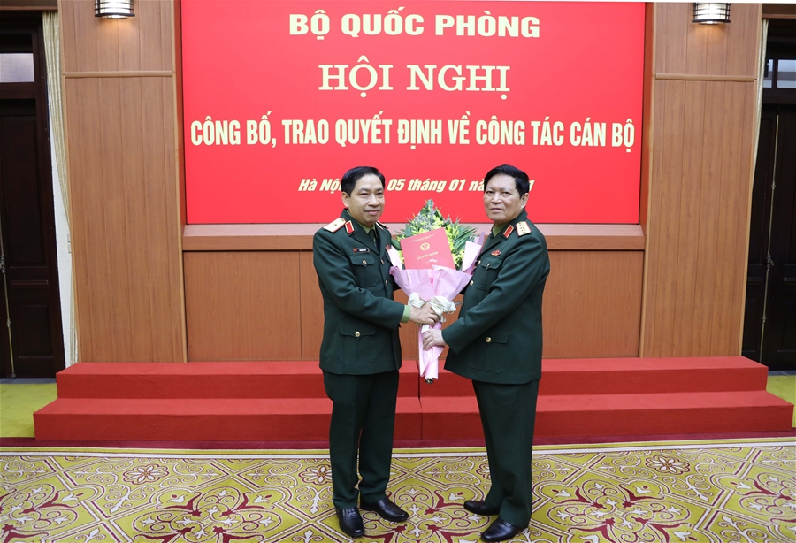 Thăng quân hàm Thiếu tướng cho Trưởng ban Ban Cơ yếu Chính phủ Vũ Ngọc Thiềm